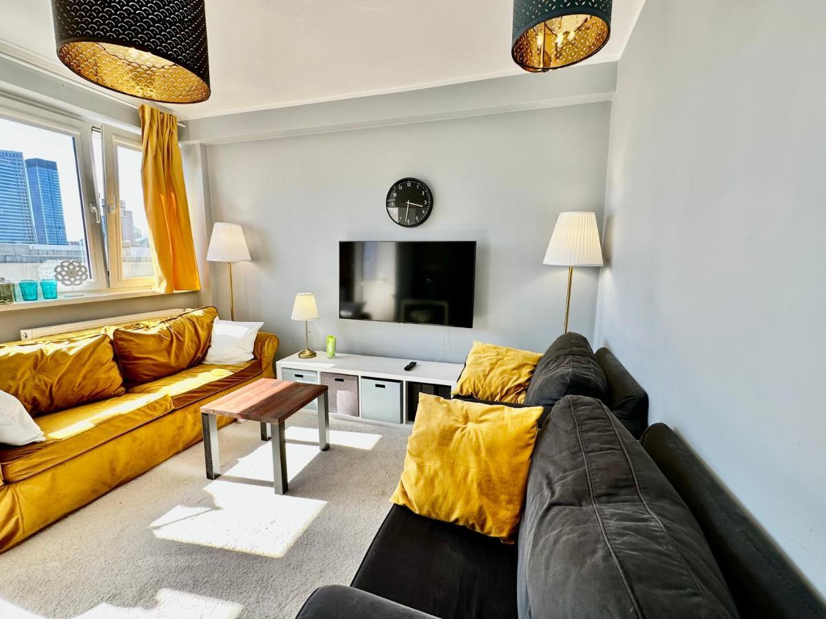 Gold 2 King Size Bed, Metro X2 Free Wifi, 50'Tv Netflix, Hbo, Appletv+ Apartman Varsó Kültér fotó